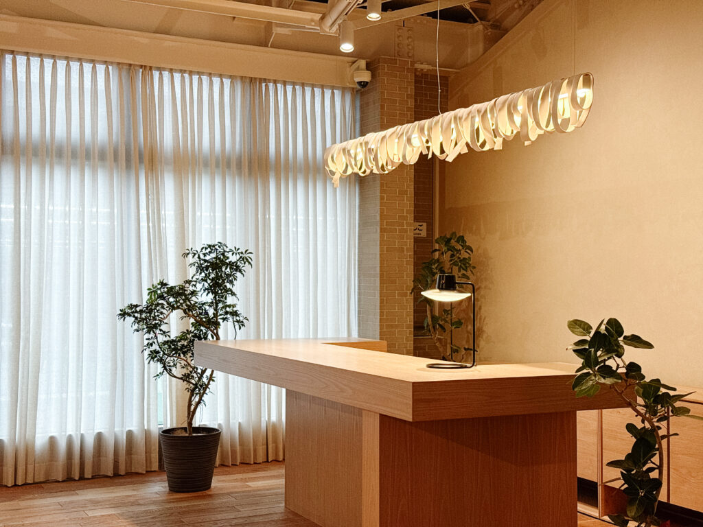 手仕事の光がたゆたう。HACIENDA KARUIZAWA——素材と光が語る、軽井沢の時間-03