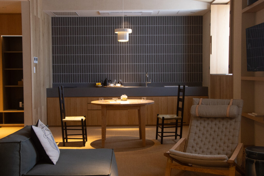 手仕事の光がたゆたう。HACIENDA KARUIZAWA——素材と光が語る、軽井沢の時間-13